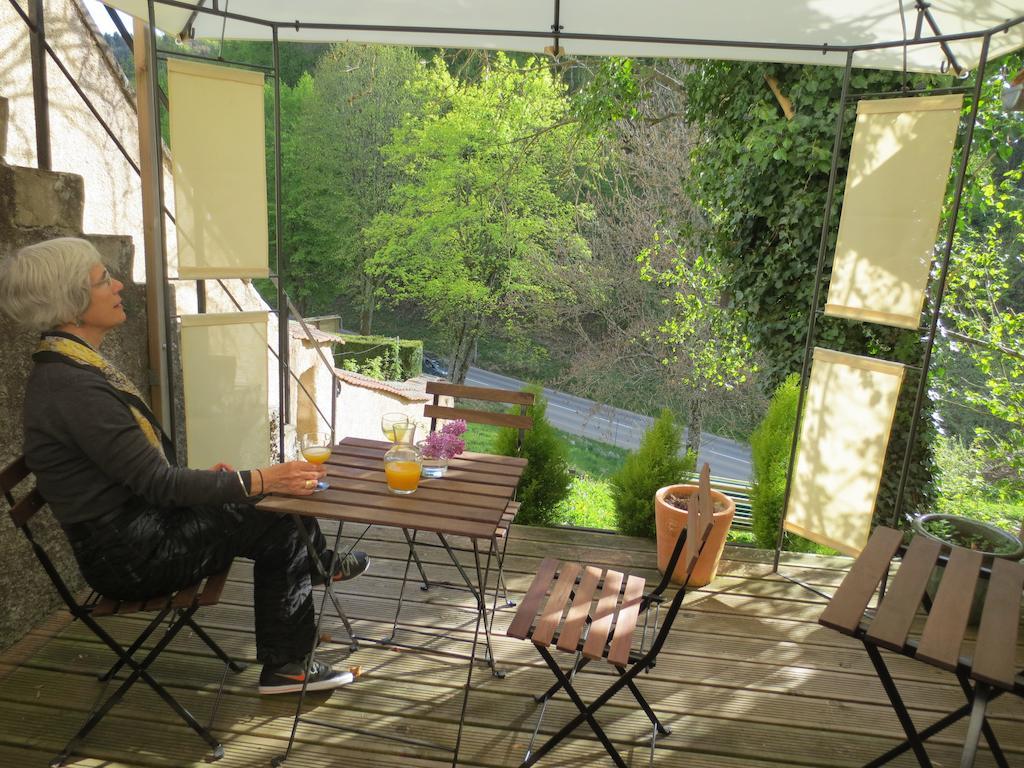 Ferrette La Maison Des Fontaines D'Alsace מראה חיצוני תמונה